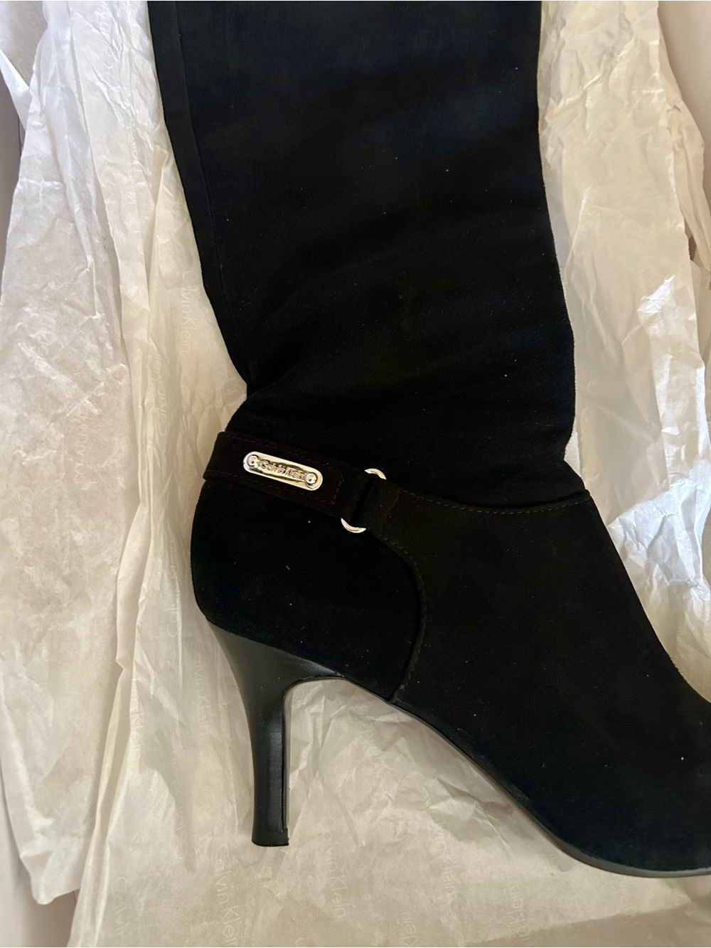 Boots - Picture 2 of 7